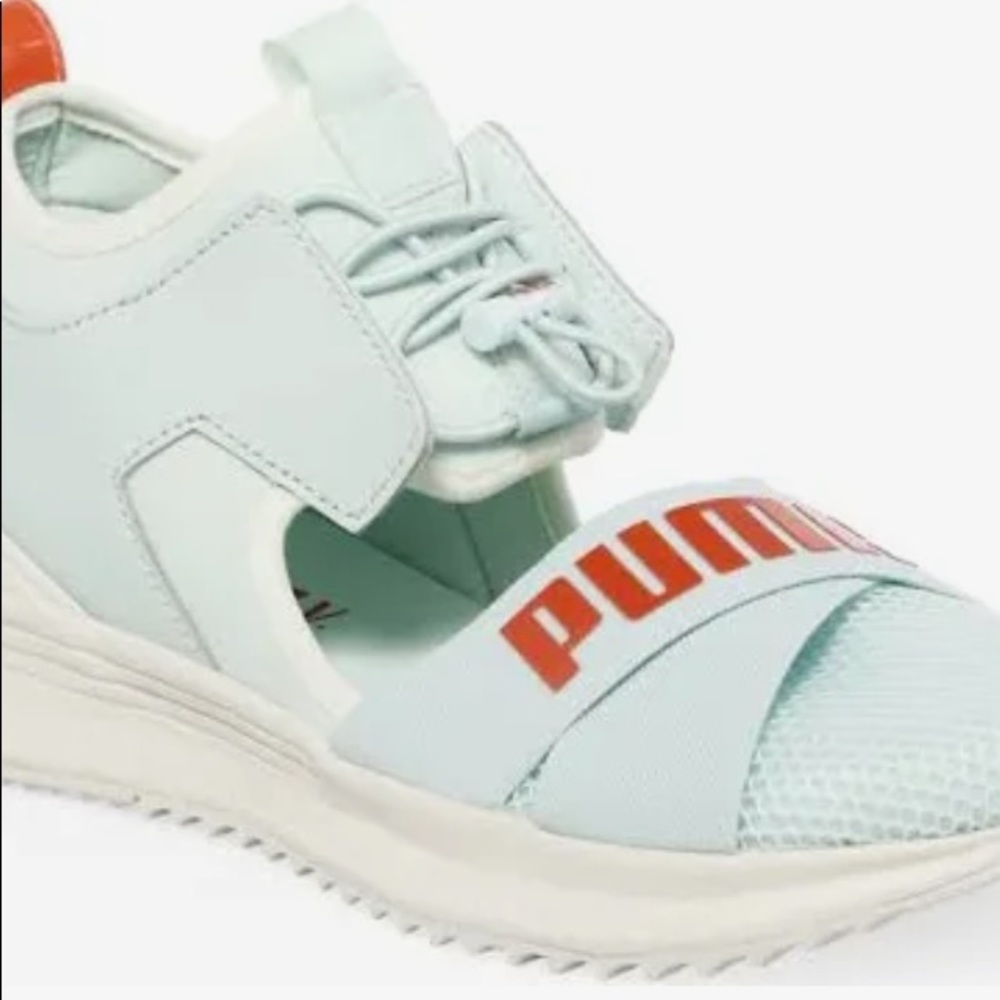 Ladies PUMA FENTY by RIHANNA sz 5.5 gently pre-owned